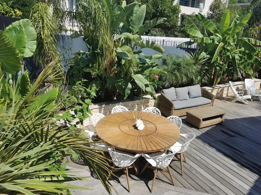 La Petite Nicoise Au Jacuzzi A 3 Min De La Mer Nizza