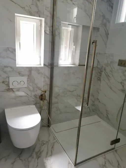Villa La Petite Nicoise Au Jacuzzi A 3 Min De La Mer Nizza